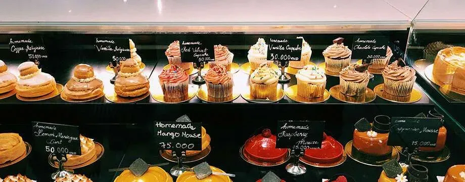 Basic Considerations When Choosing a Food Display Case