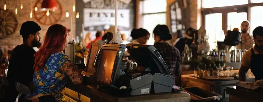 7 Ways to Improve Restaurant Foot Traffic