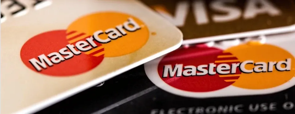 Payment Processing and Serving at a Register in Restaurants