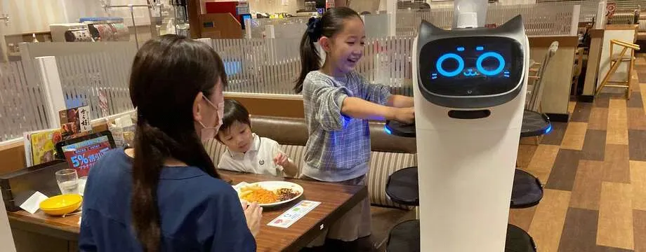 Meet the Restaurant Robots Transforming Food Service