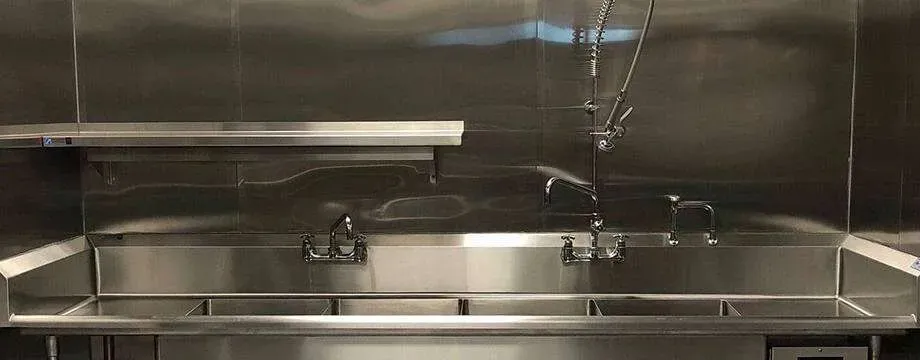 Sinks Reviews: Our Top Picks for the Best Commercial Kitchen Sinks