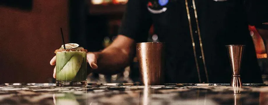 2024’s Guide to How to Run a Successful Bar