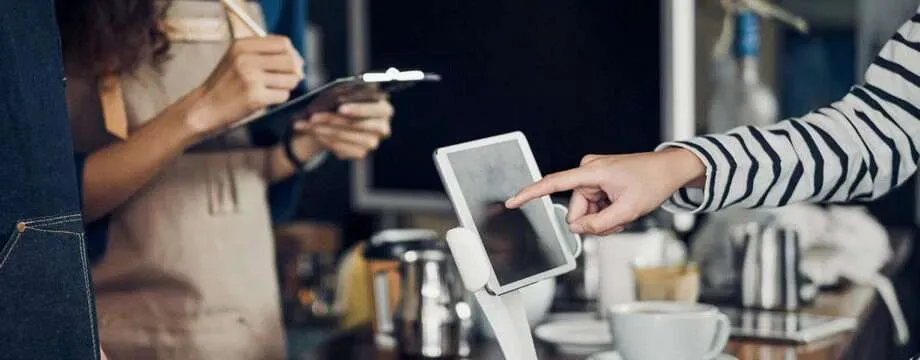 Restaurant Technology Solutions to Take on Challenges