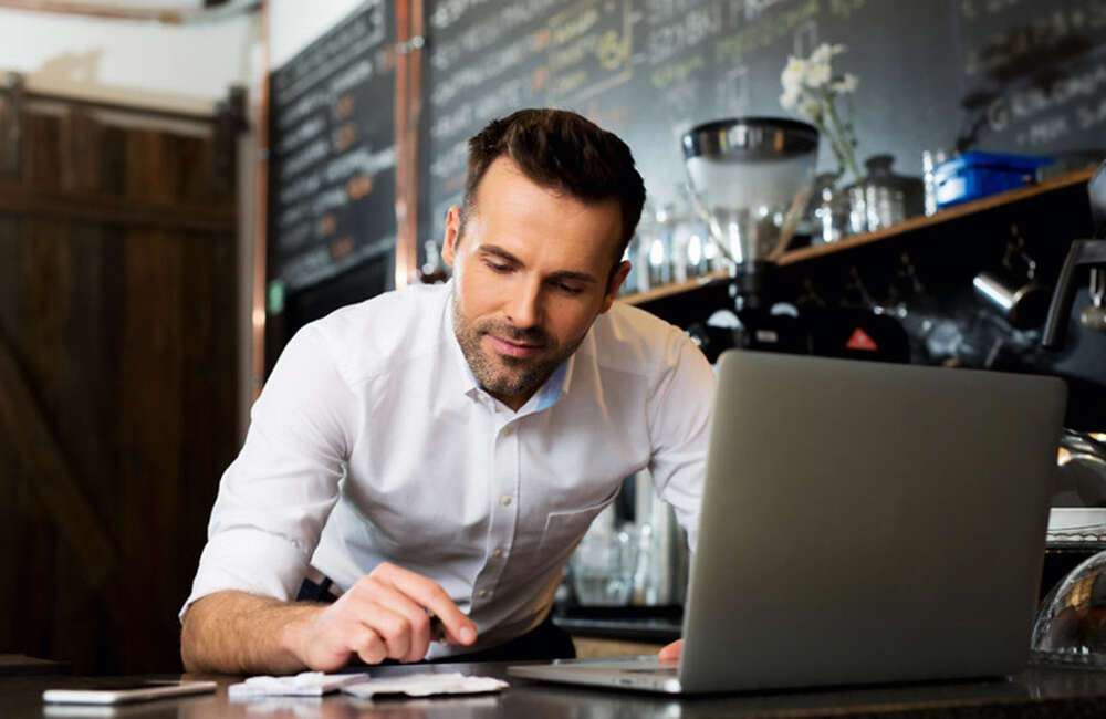 duties of a restaurant manager