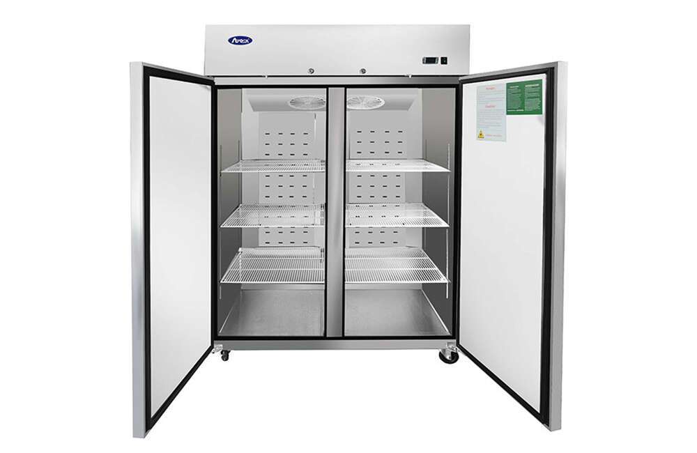 2 door reach in refrigerator