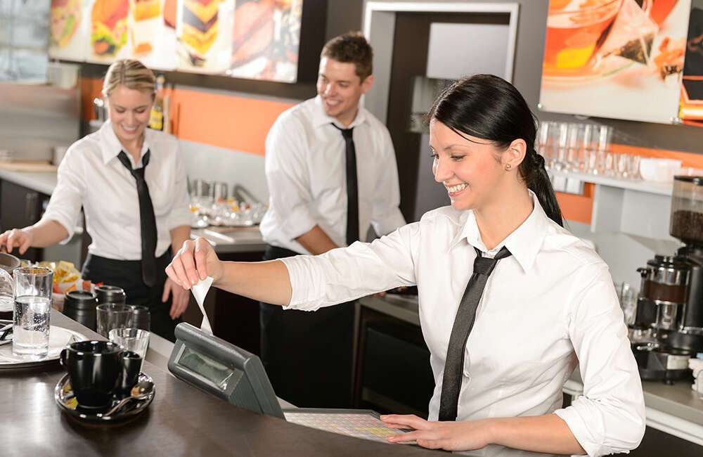 what should labor cost be in a restaurant