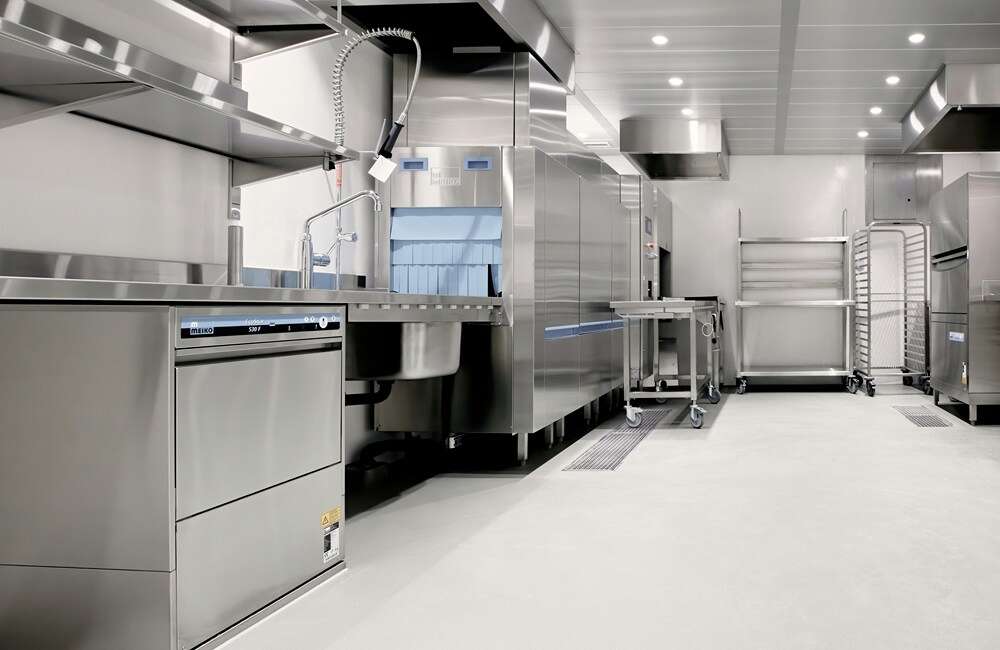 restaurant dishwasher