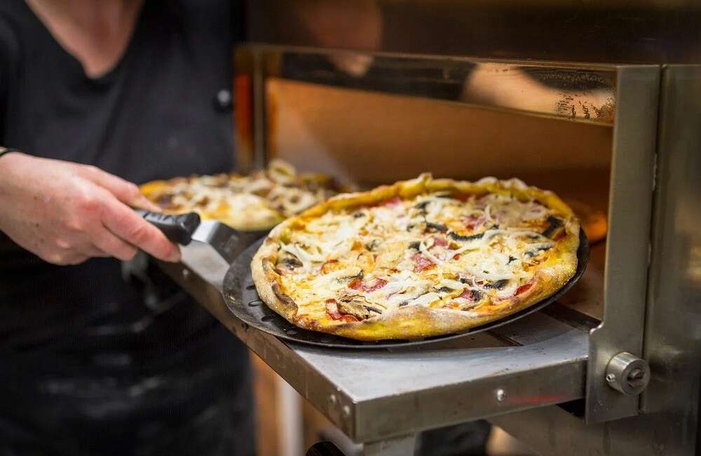 commercial pizza oven