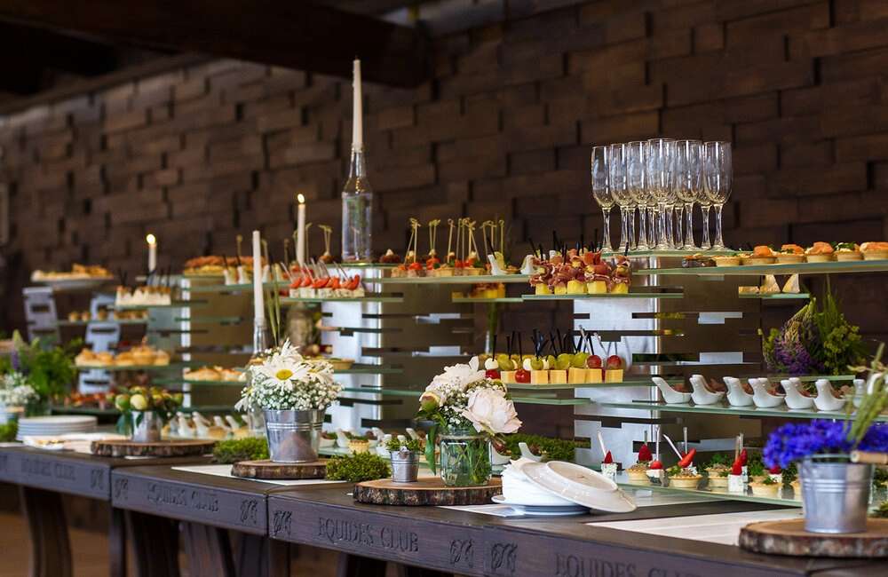 buffet display stands