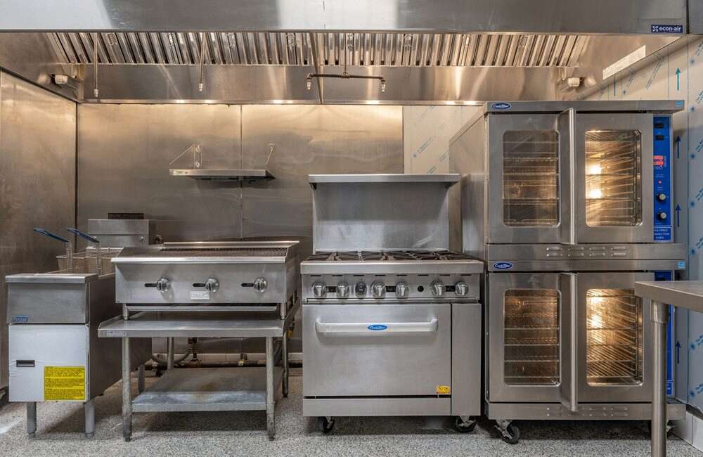 restaurant equipment list