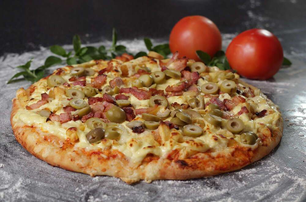 best refrigerated pizza preparation table