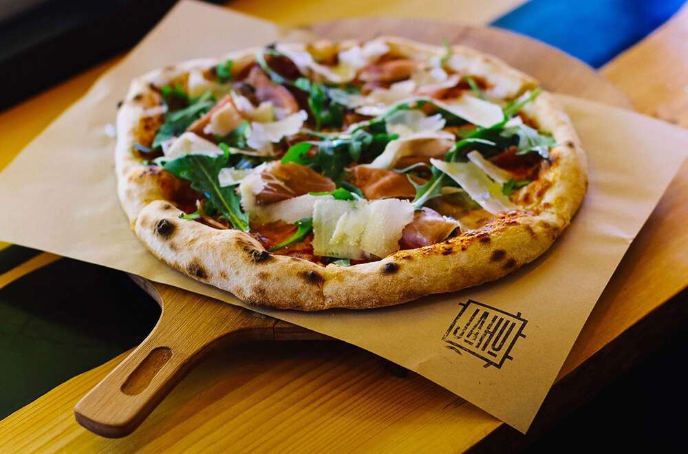 refrigerated pizza prep table