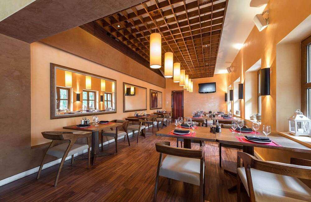 high end restaurant furniture