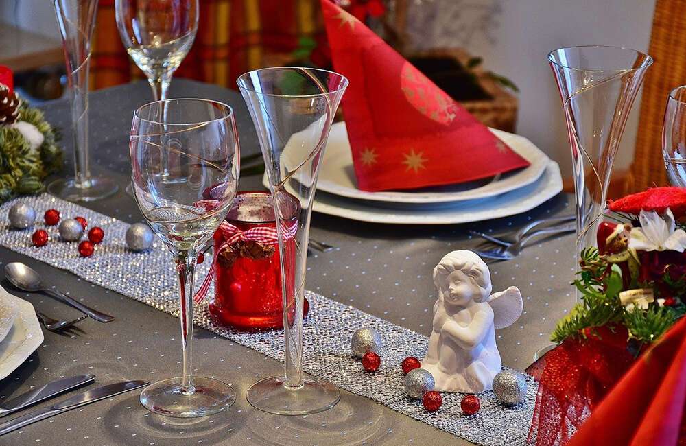 christmas table decorations