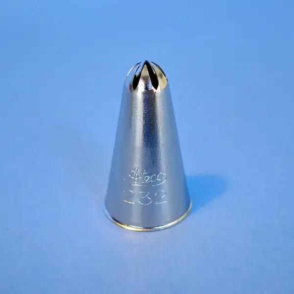 Ateco 232, 6-Petal Drop Flower Decorating Tip