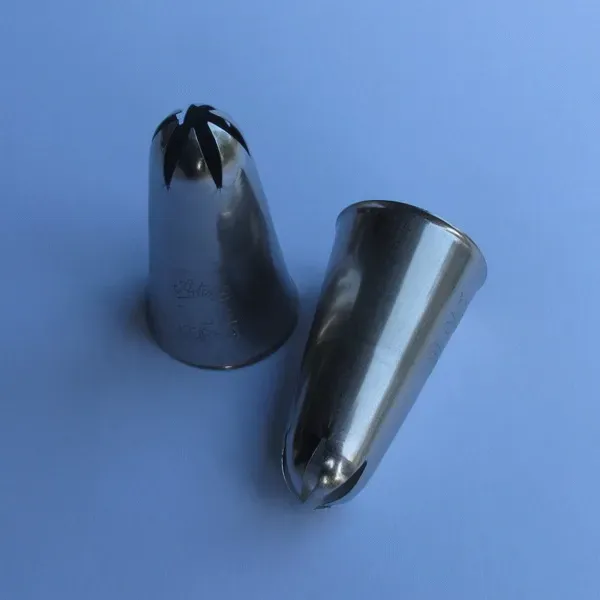 Ateco 852, Deep Cut Closed Star Decorating Tip