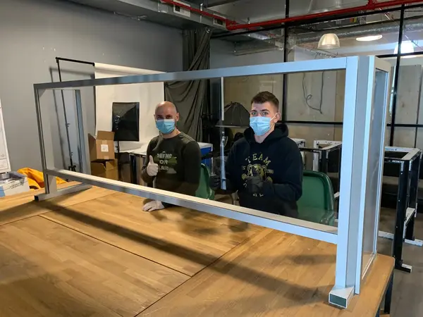 96x16x36, 8" Opening Free Standing Plexiglass and Aluminum Cashier Protection Guard, Clear Anodized