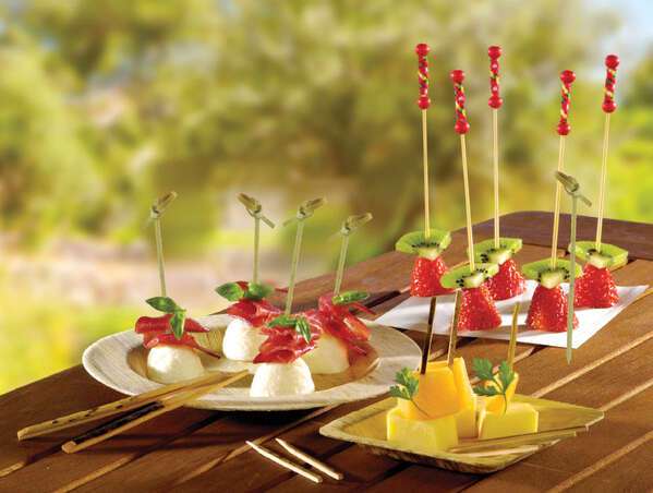 PacknWood 209BBBCL180, 7.1-Inch Knotted Bamboo Skewers, Green, 2000/CS