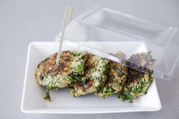 PacknWood 209BBTG70, 2.75-Inch Bamboo Paddle Skewer, Green, 2000/CS