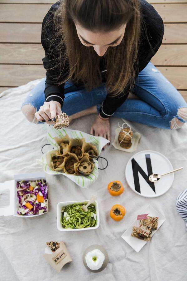 PacknWood 210APUREC500, 17-Oz Eco Rec Rectangular Sugarcane Salad Bowl, White, 500/CS