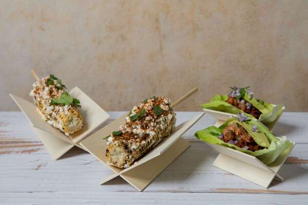 PacknWood 210BTAC16, 6.6x2.25-Inch Wooden Taco Holder, 100/CS