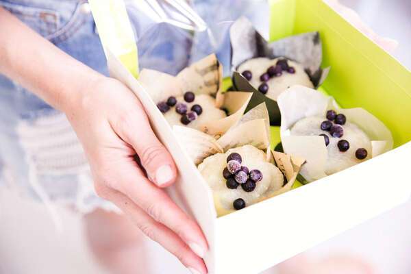 PacknWood 210CPST4J, 3-Oz Newspaper Print Tulip Paper Baking Cups, Beige, 1200/CS