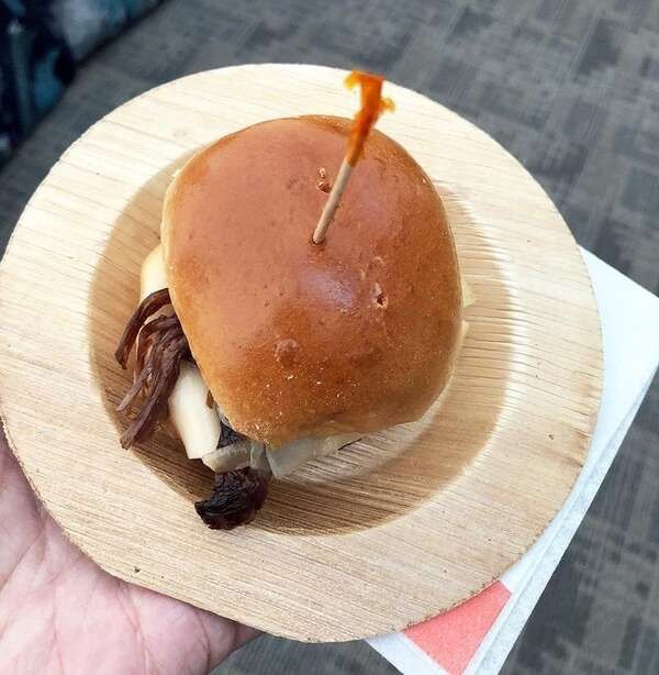 VerTerra 01-33-15B 6-inch Eco-Friendly Round LIP Palm Leaf Single Use Plate, 300/CS