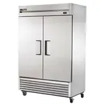 True Refrigeration True TS-49-HC, 54.13-Inch 49 cu. ft. Bottom Mounted 2 Section Solid Door Reach-In Refrigerator